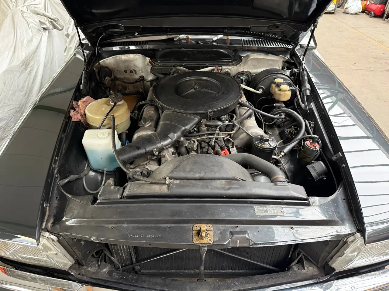 Mercedes-Benz 350SL - R107, foto 8
