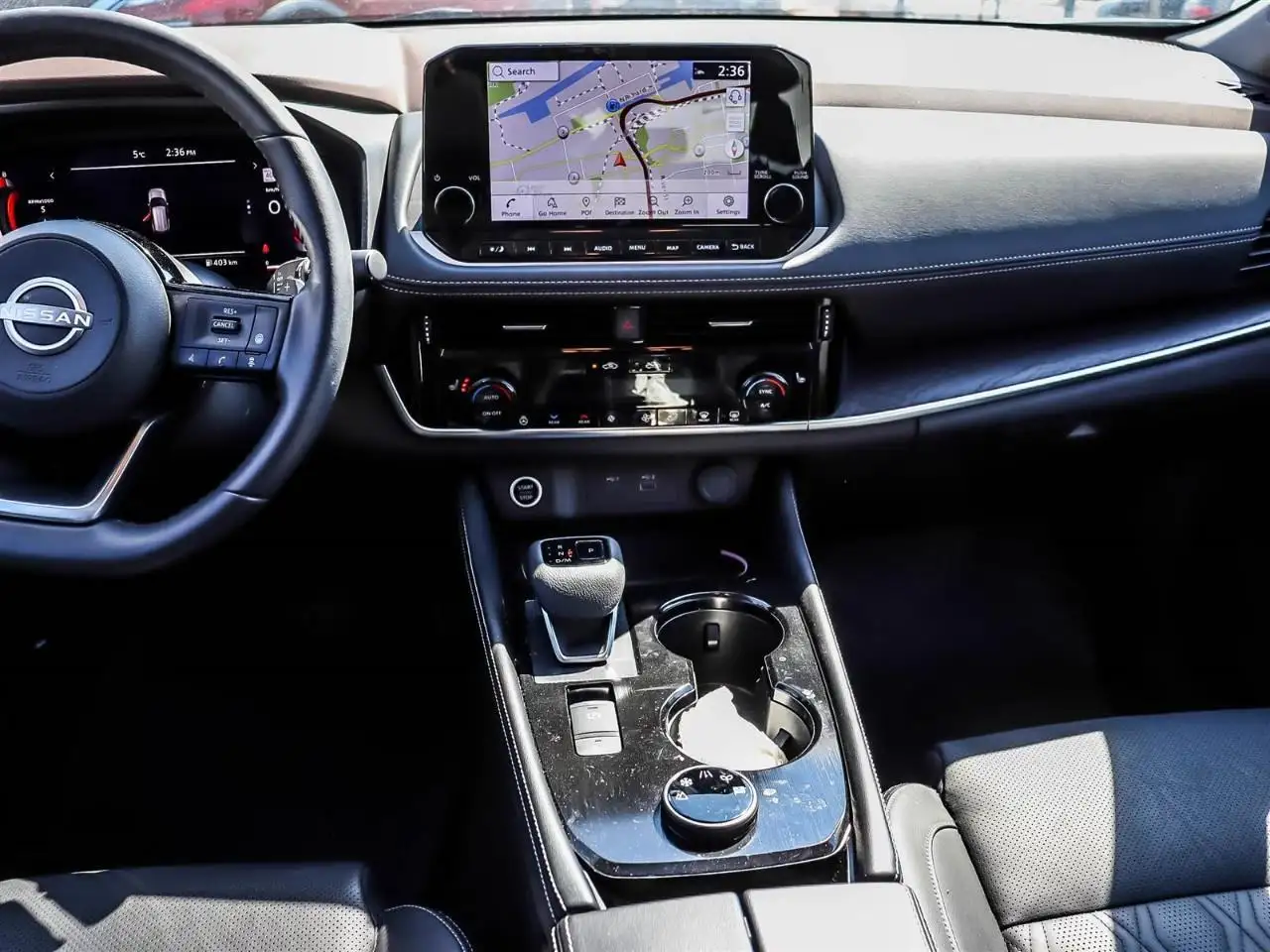 Nissan Rogue снимка Nissan Rogue