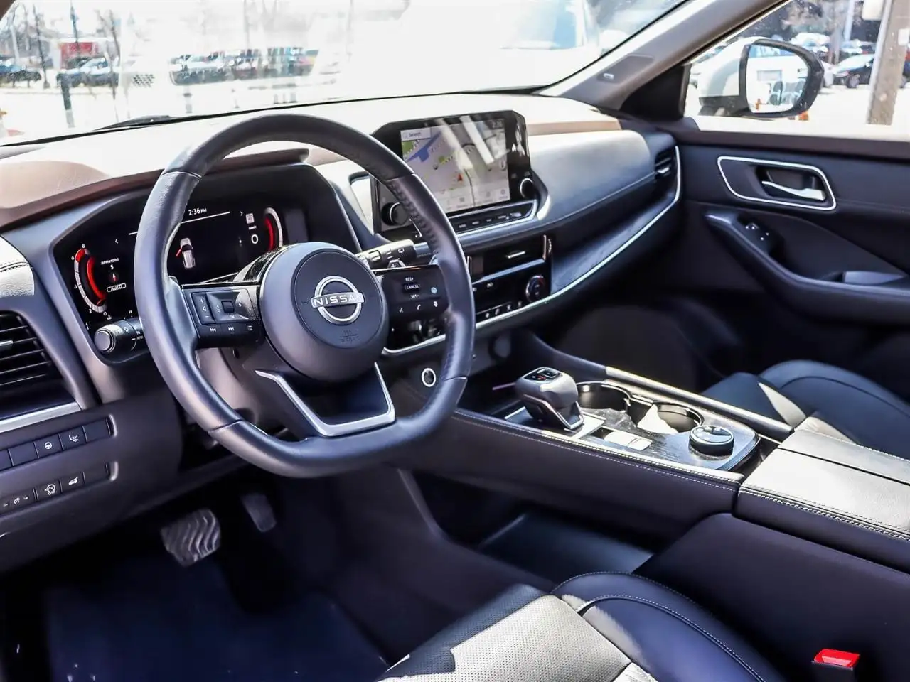 Nissan Rogue снимка Nissan Rogue