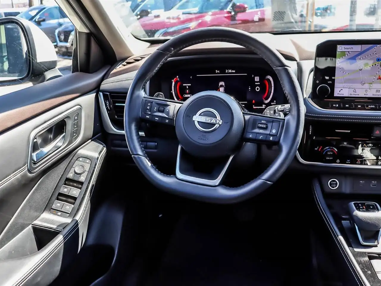 Nissan Rogue снимка Nissan Rogue