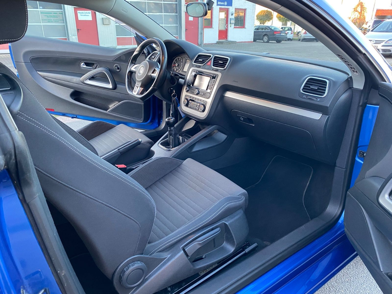 Volkswagen Scirocco 1.4 TSI BMT Klima Navi gepflegt — photo 11