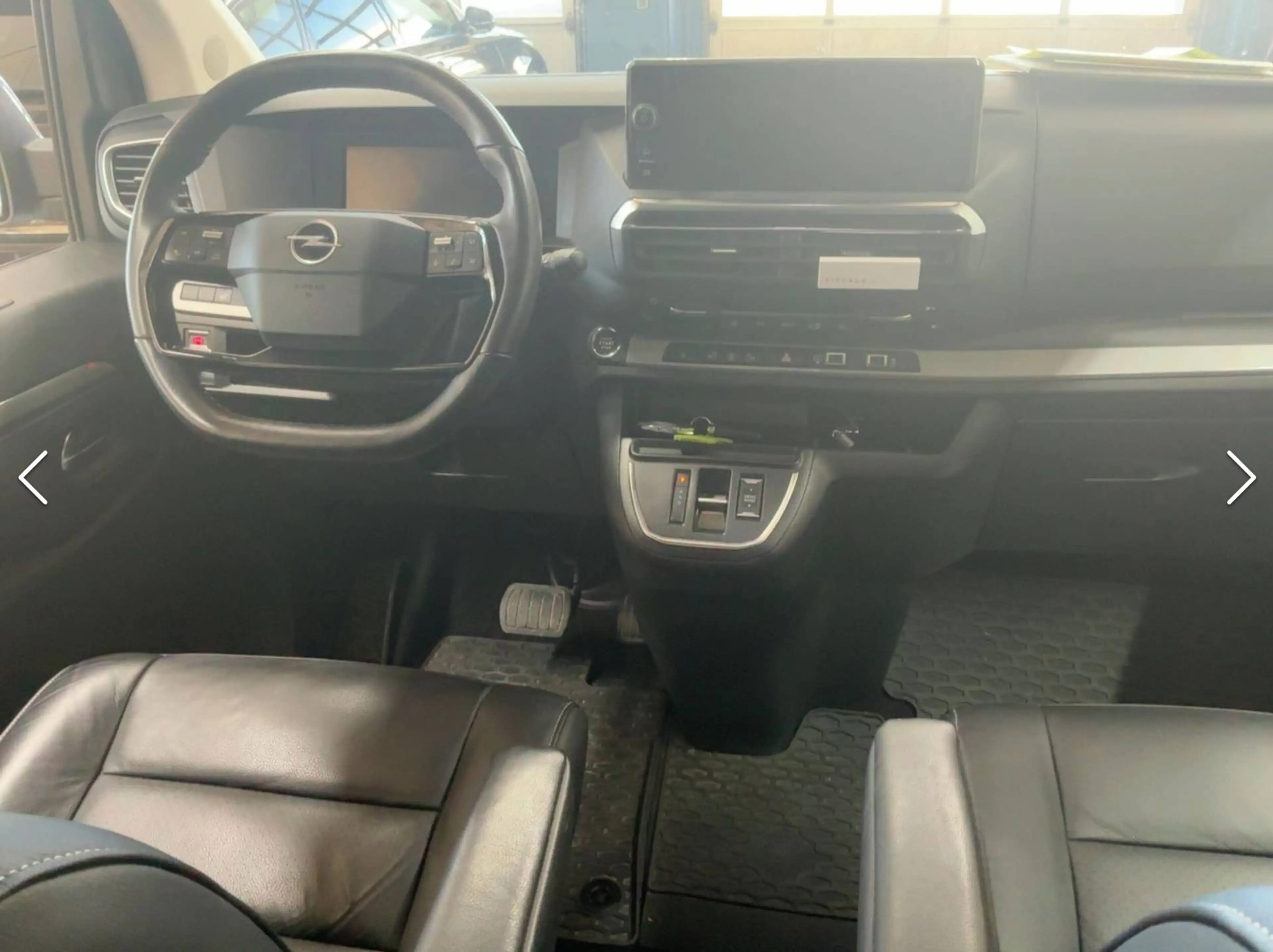 Opel Zafira Life Tourer 2.2 Blue-HDi GS (L2) Automatik (AHK*PANODACH*LEDER*TISCH) — photo 9