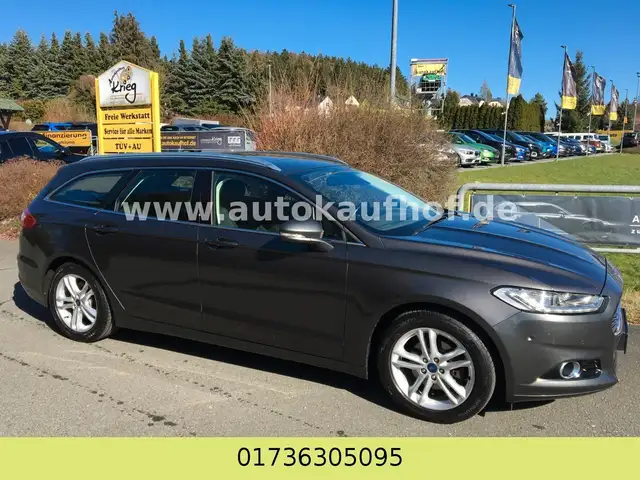 Ford Mondeo view 4