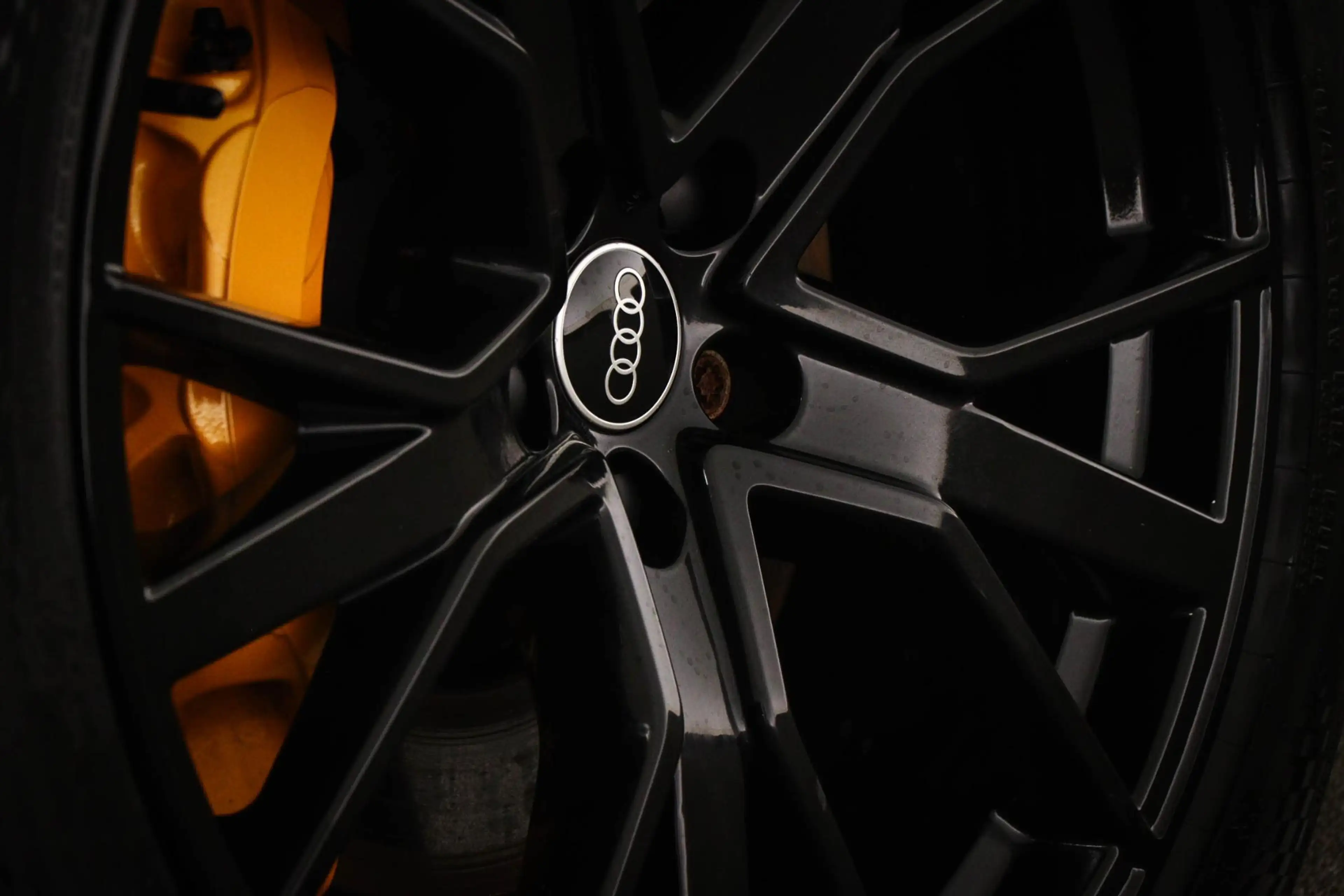 Audi e-tron 55 S-line quattro 300kW | SOH 95% | PANORAMADAK | — photo 29
