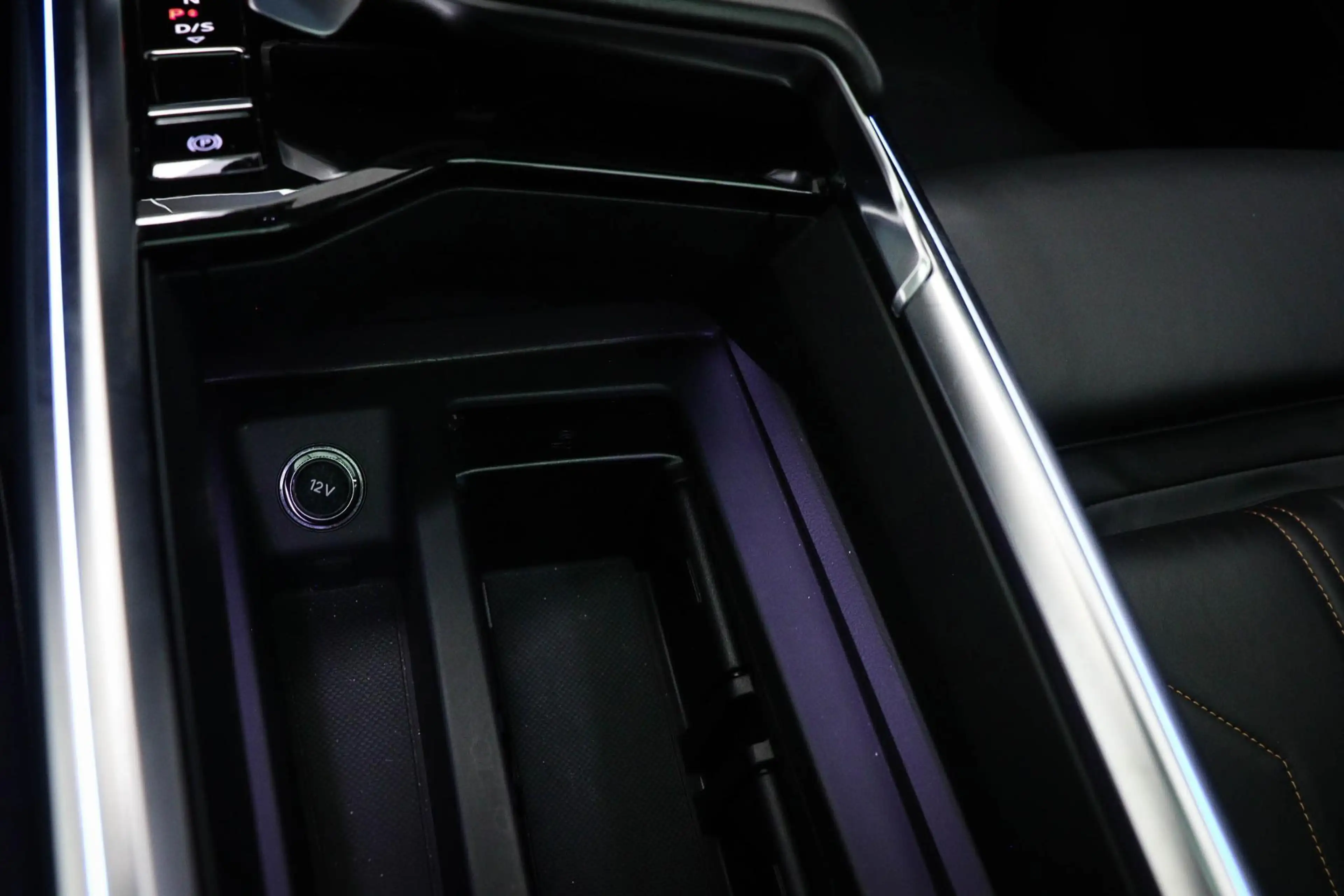 Audi e-tron 55 S-line quattro 300kW | SOH 95% | PANORAMADAK | — photo 41