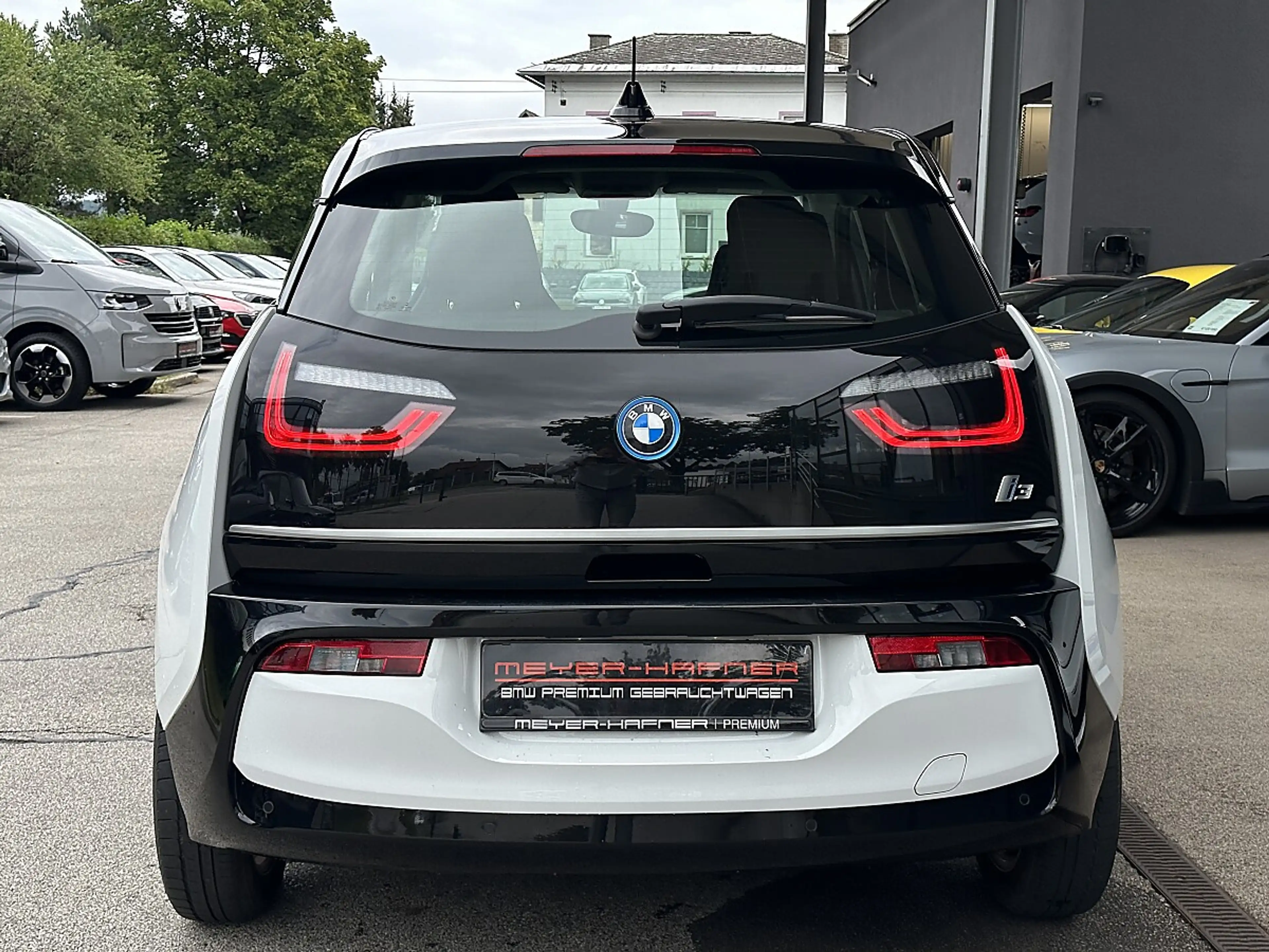 BMW i3 42,2kWh — photo 8