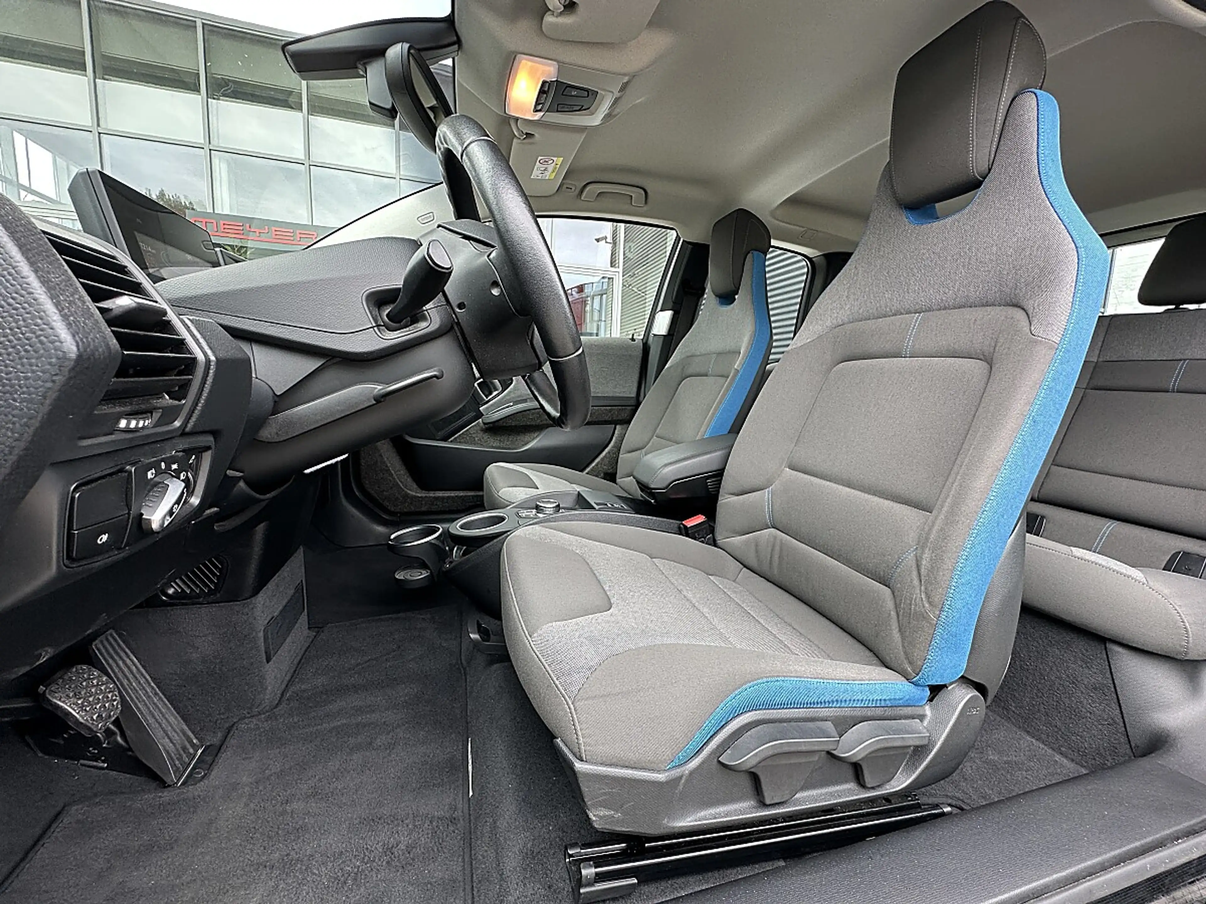 BMW i3 42,2kWh — photo 14