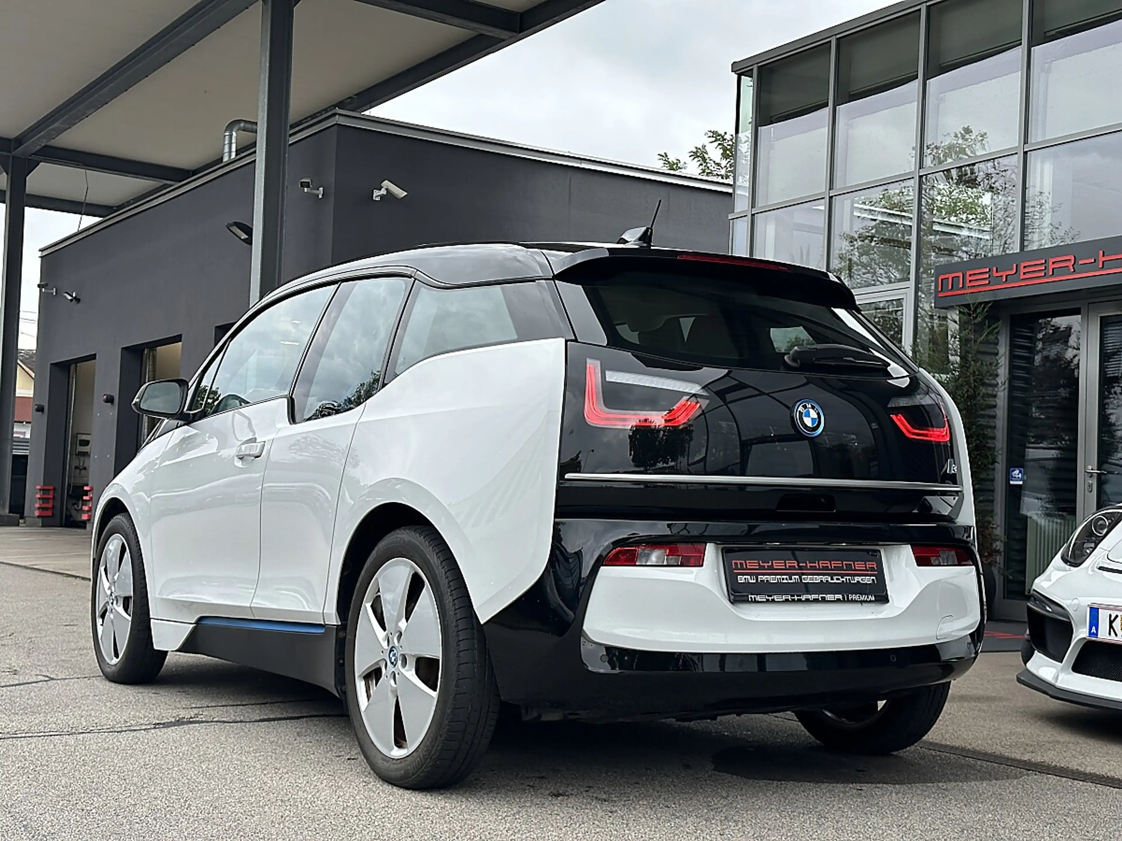 BMW i3 42,2kWh — photo 7
