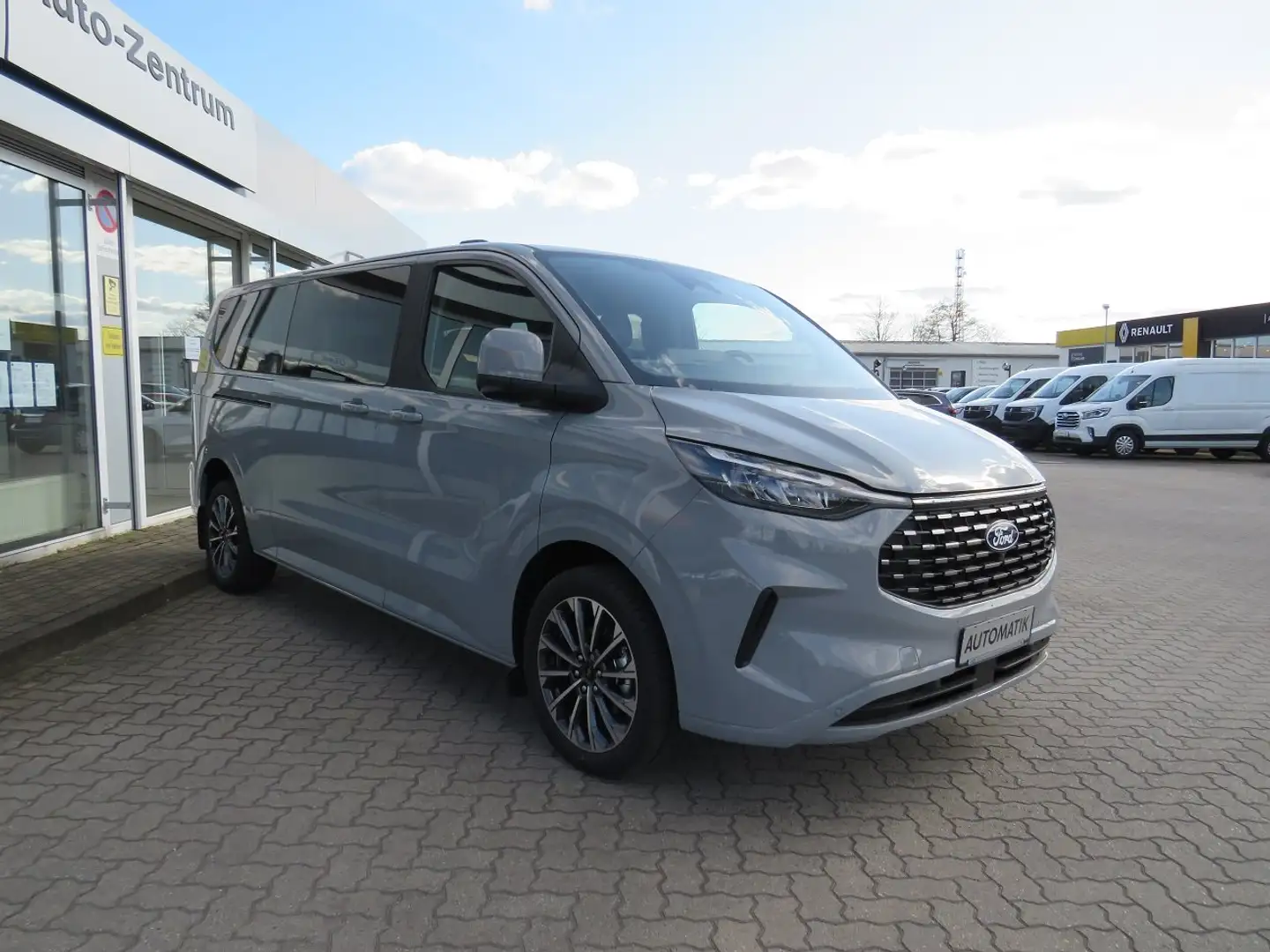 Ford Transit Custom 320 L2 Tourneo Titanium X Gris - 2