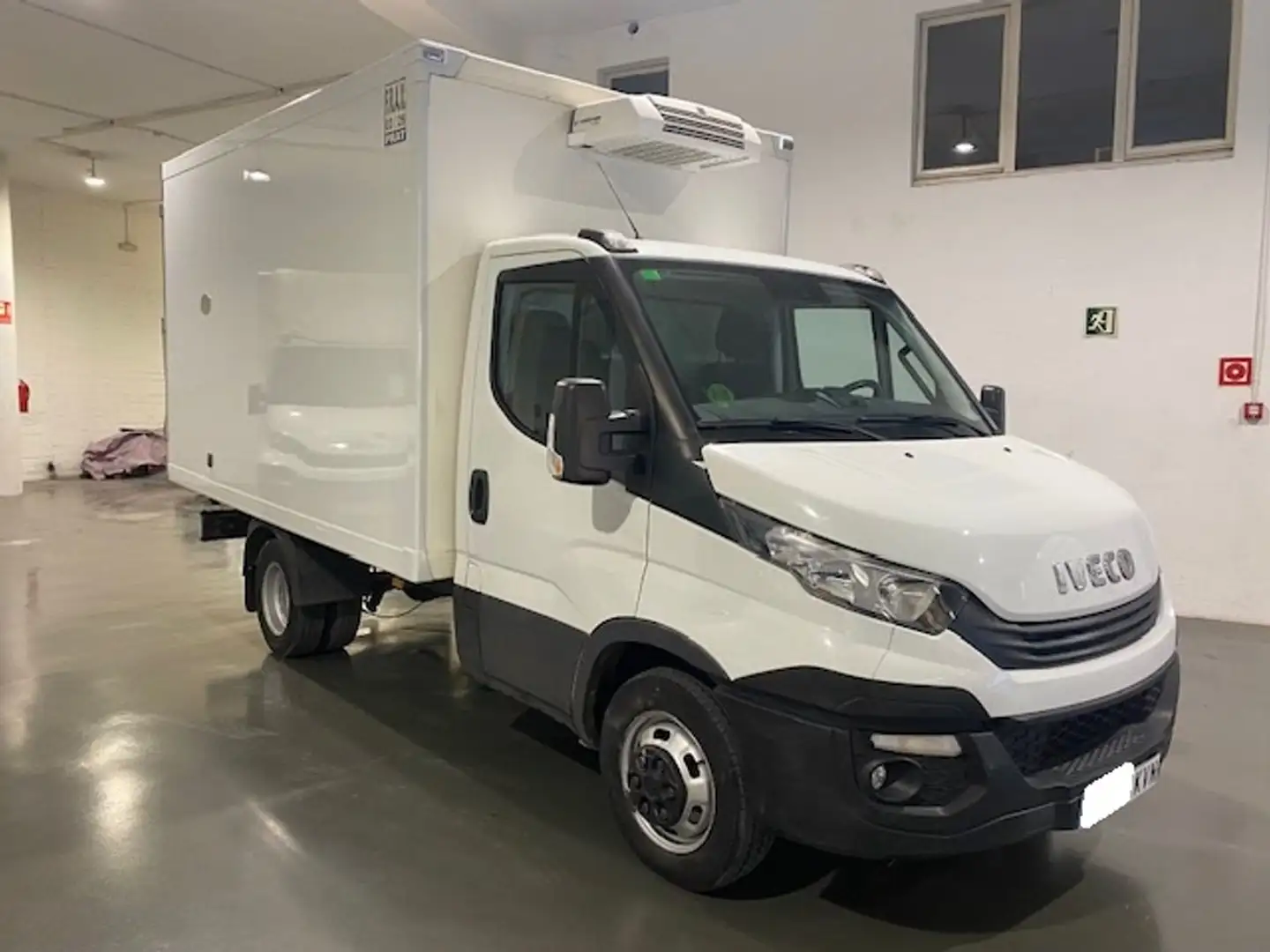 Iveco Daily Chasis Cabina 35C14 FRIGORÍFICO Wit - 2