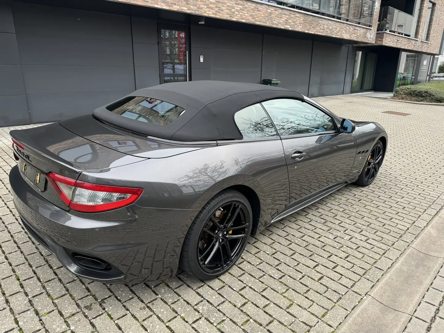 Maserati GranCabrio Sport - 2