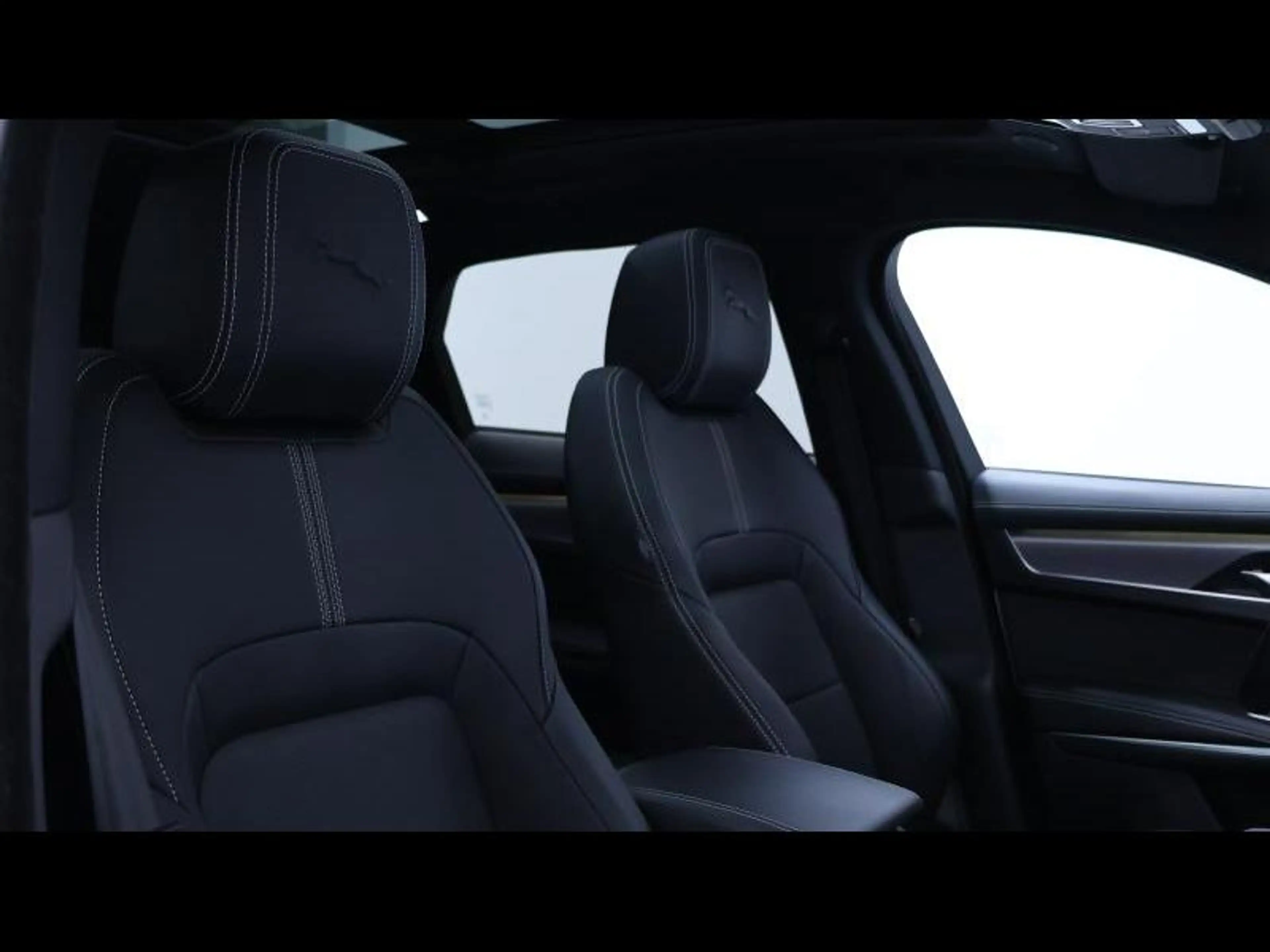 Jaguar F-Pace D200 R-Dynamic S AWD — photo 12