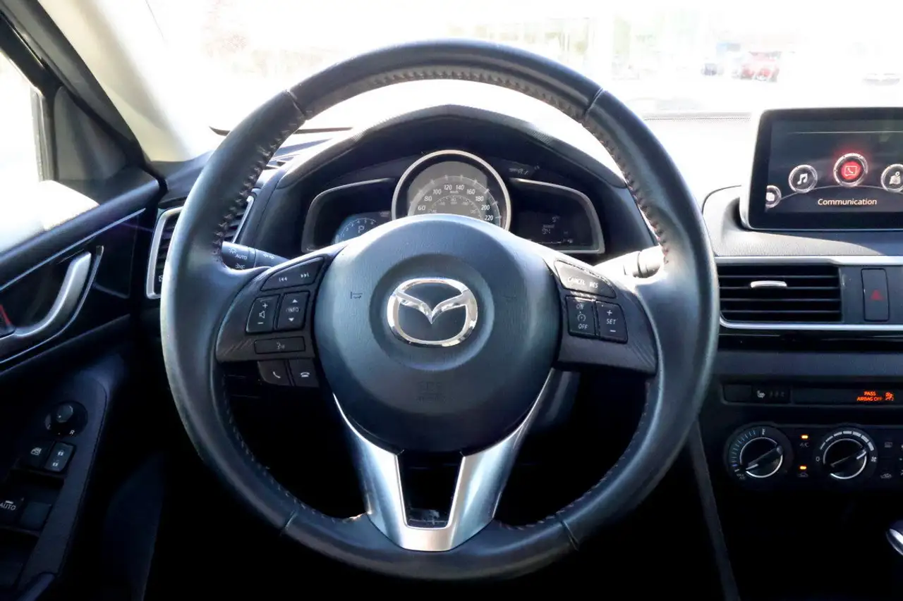 Mazda 3 photo Mazda 3