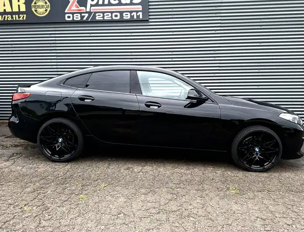 BMW 2 Series view 4