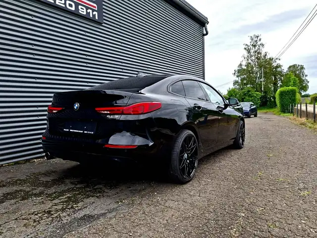 BMW 2 Series view 6
