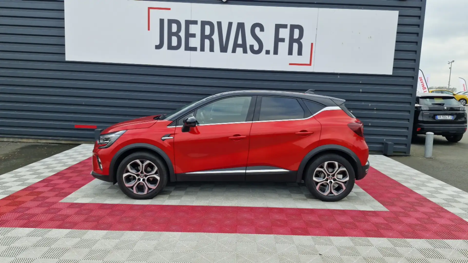 Renault Captur MILD HYBRID 140 TECHNO Rouge - 2