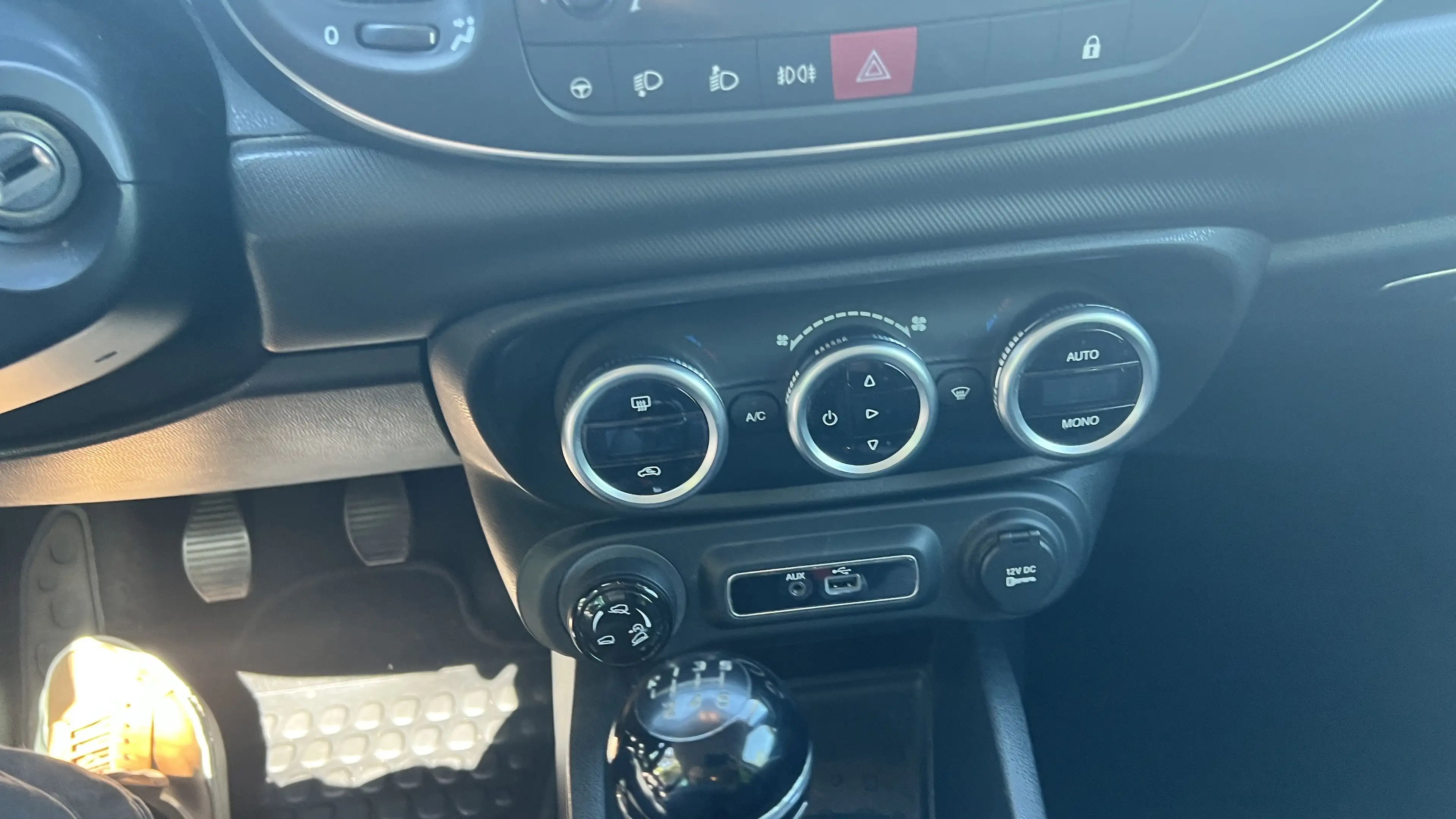 Fiat 500L Cross — photo 14