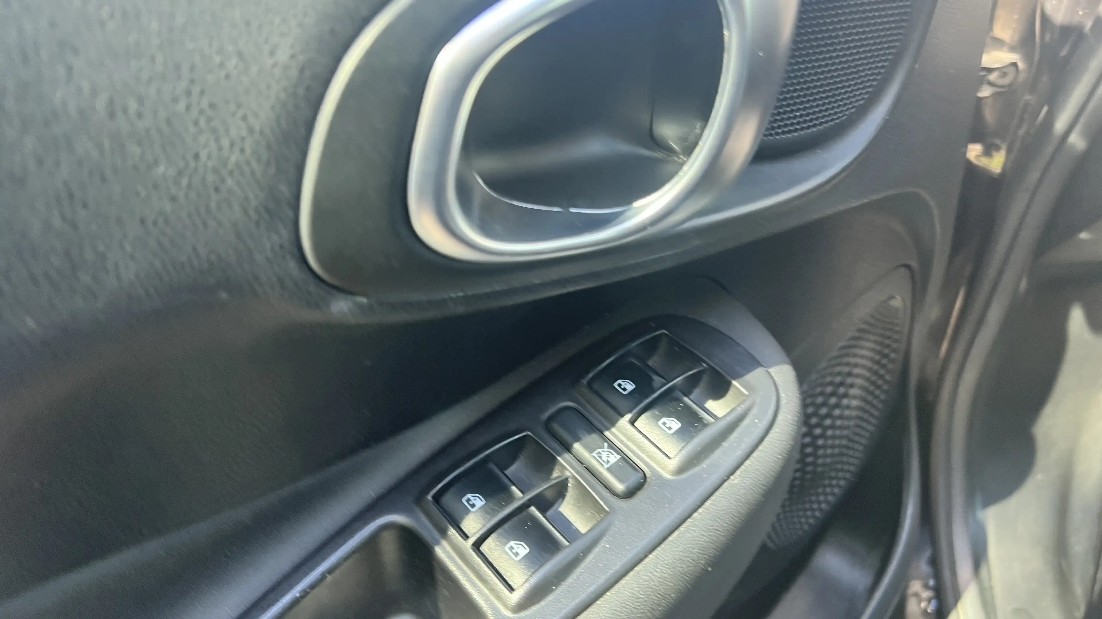 Fiat 500L Cross — photo 15