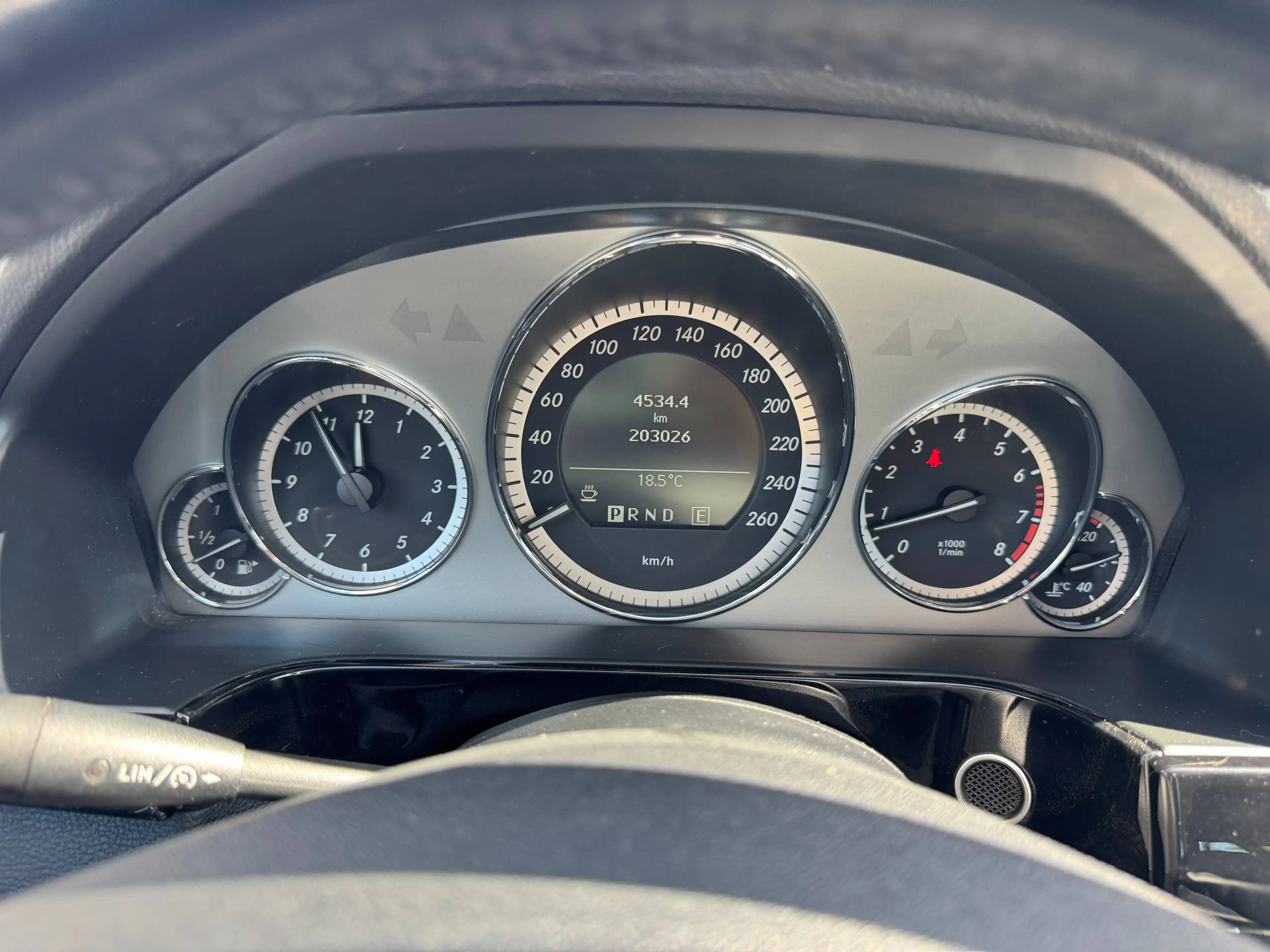 Mercedes-Benz E 200 E 200 CGI BlueEfficiency (212.248) — photo 13