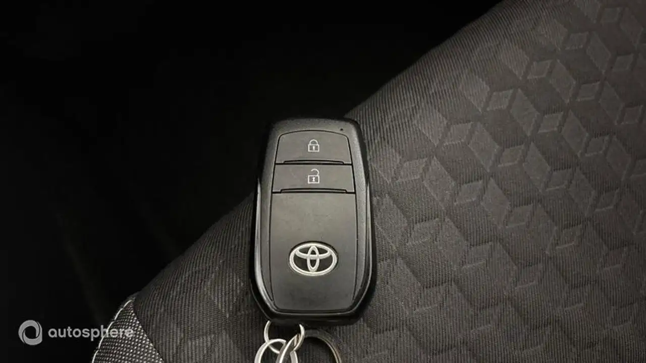Toyota Yaris Yaris — photo 16