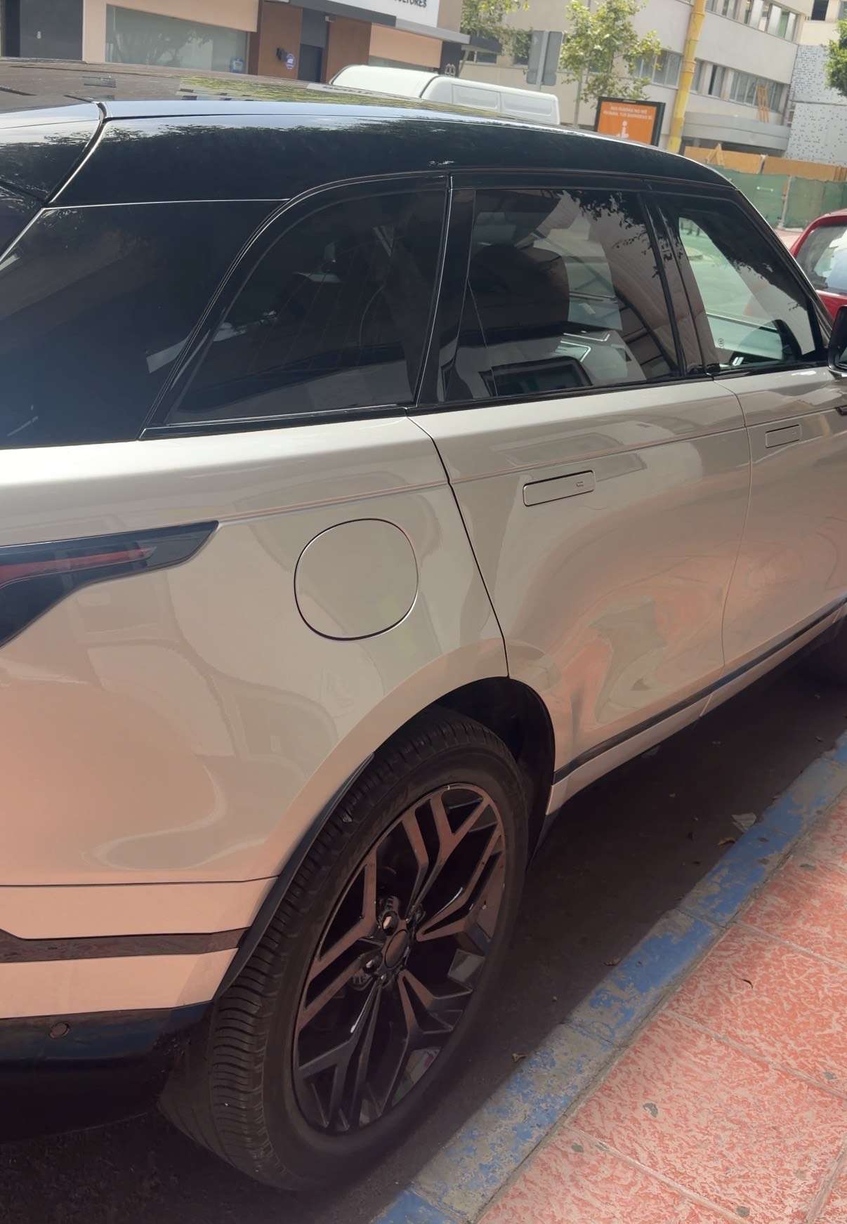 Land Rover Range Rover Velar P250 R-Dynamic - foto 1