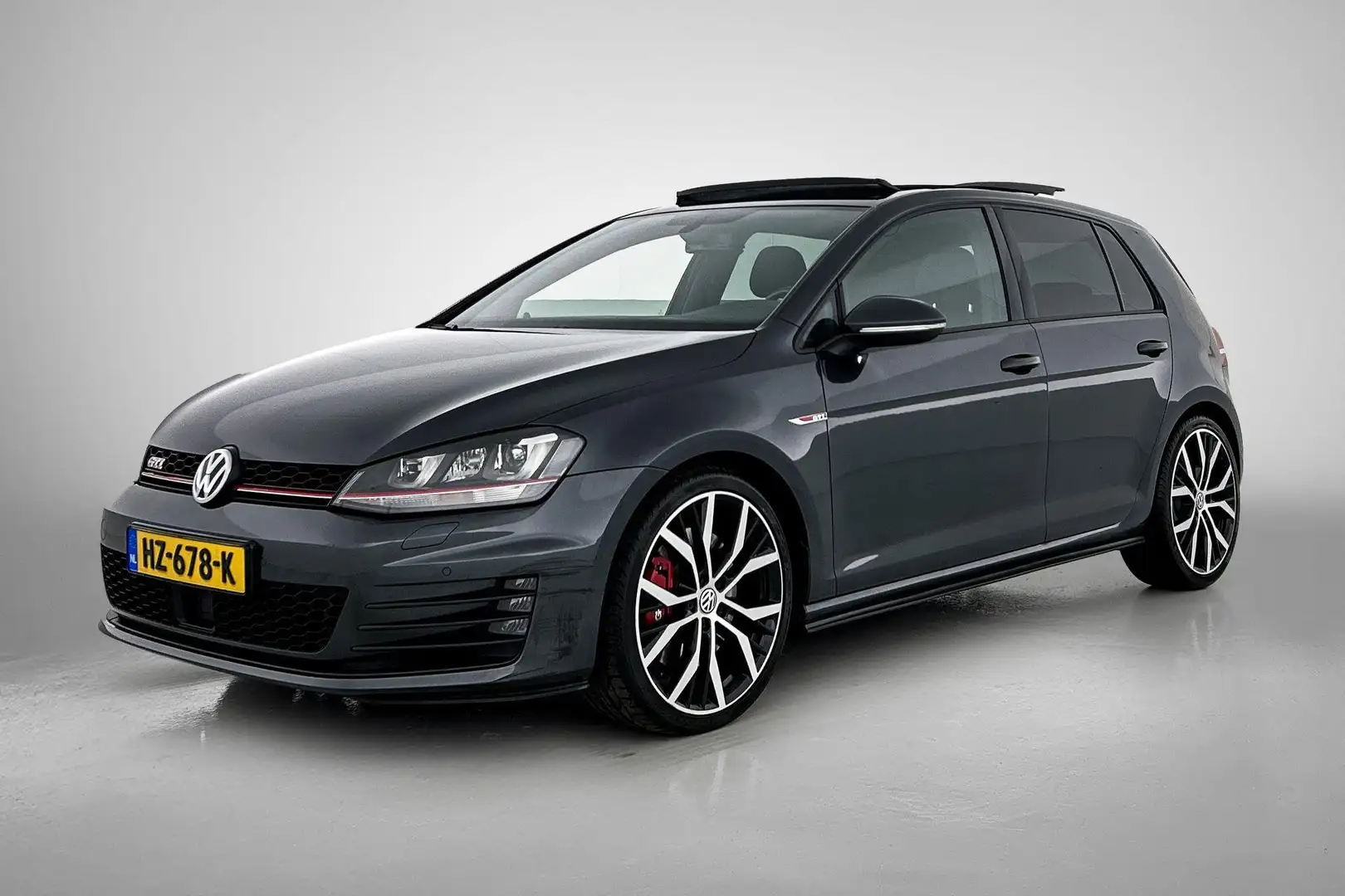 Volkswagen Golf GTI 2.0 TSI Performance | 230PK | PANO | AchterCAM | A Noir - 1