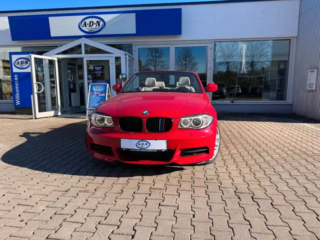 BMW 135 i Cabrio Automatik M-Paket *Navi*Xenon*Leder*