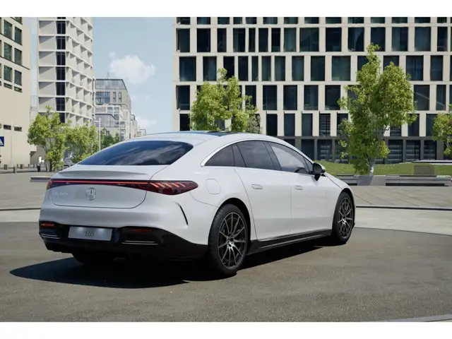 Mercedes-Benz 450 view 3