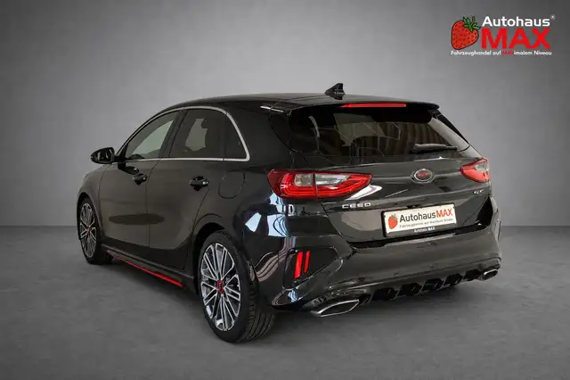 Kia Ceed view 3