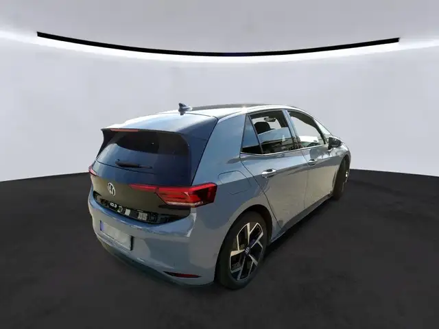 Volkswagen Id.3 view 4