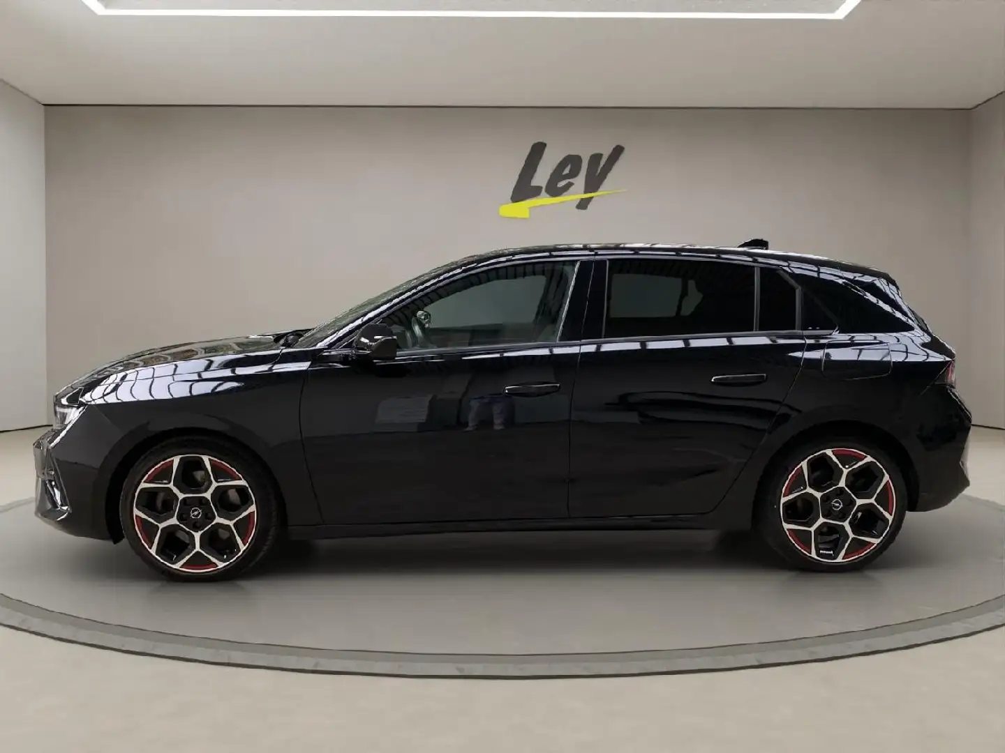 Opel Astra GS Line Plug-in-Hybrid Schwarz - 2