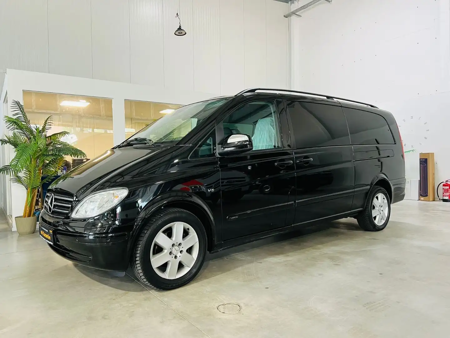 Mercedes-Benz Viano 3.0 CDI Ambiente Edition extralang*AUTOM. Černá - 2