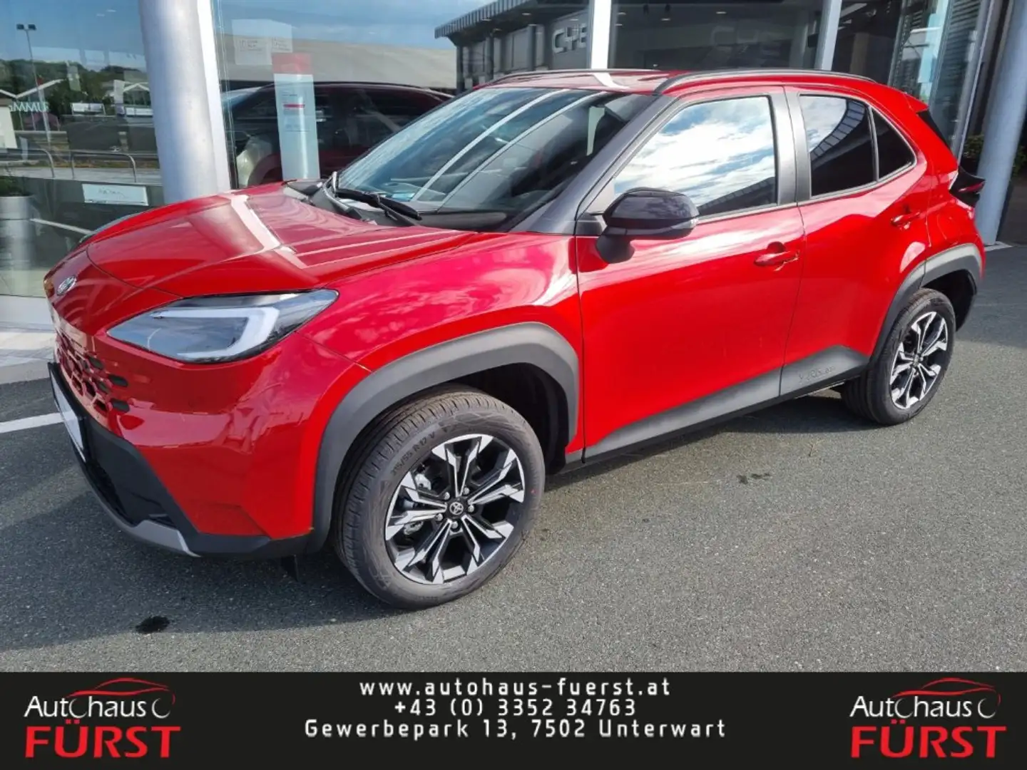 Toyota Yaris Cross 5-türig Teamplayer 1,5 VVT-i Hybrid *FACELIFT* Rot - 1