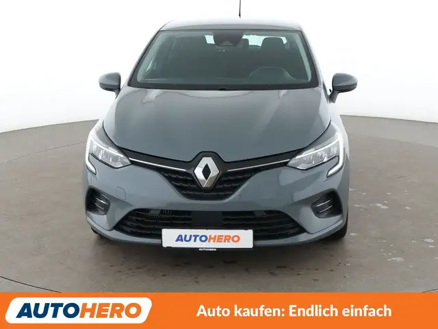 Renault Clio view 9
