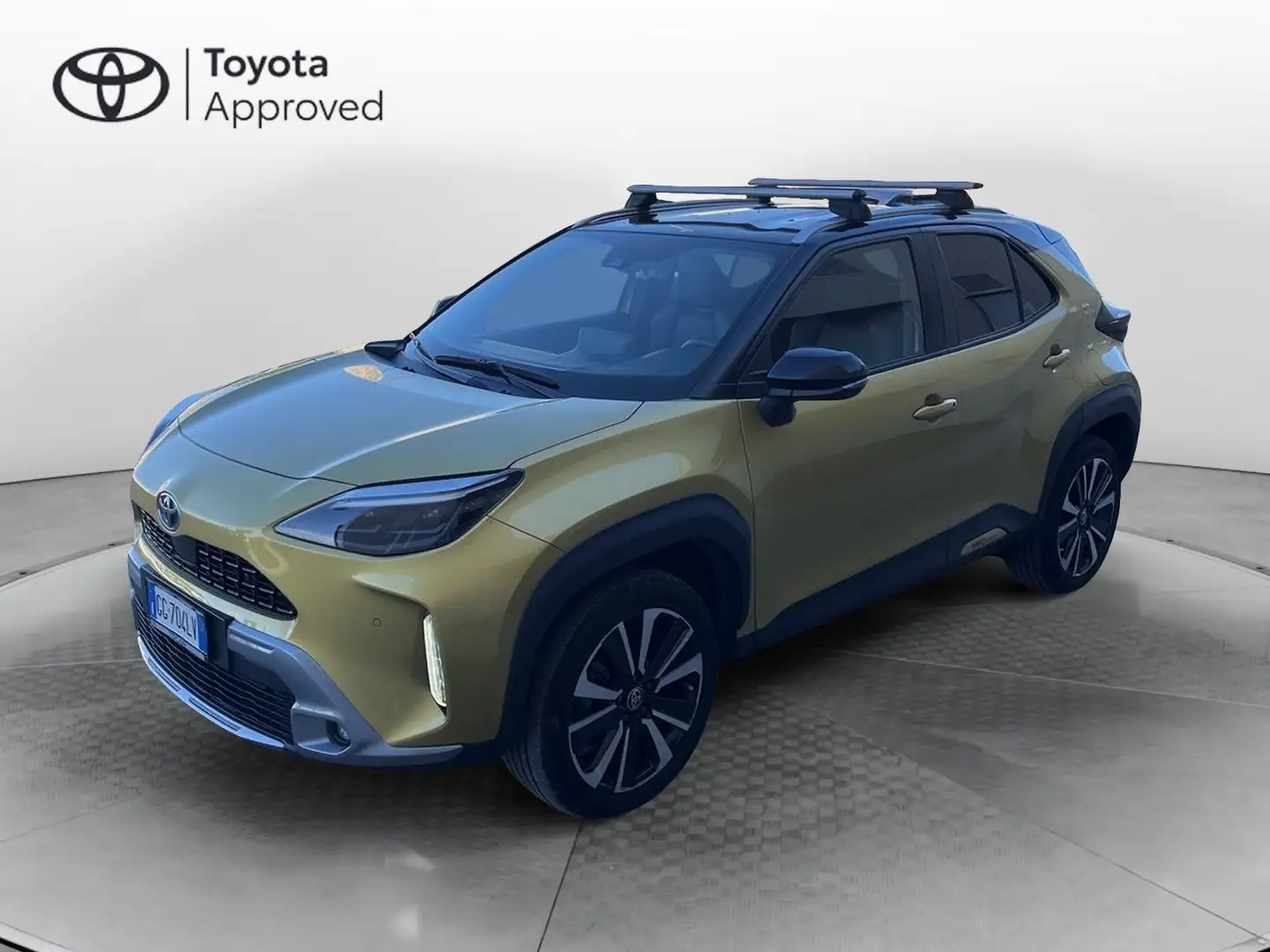 Toyota Yaris Cross Yaris Cross 1.5 Hybrid 5p. E-CVT Premiere Goud - 1