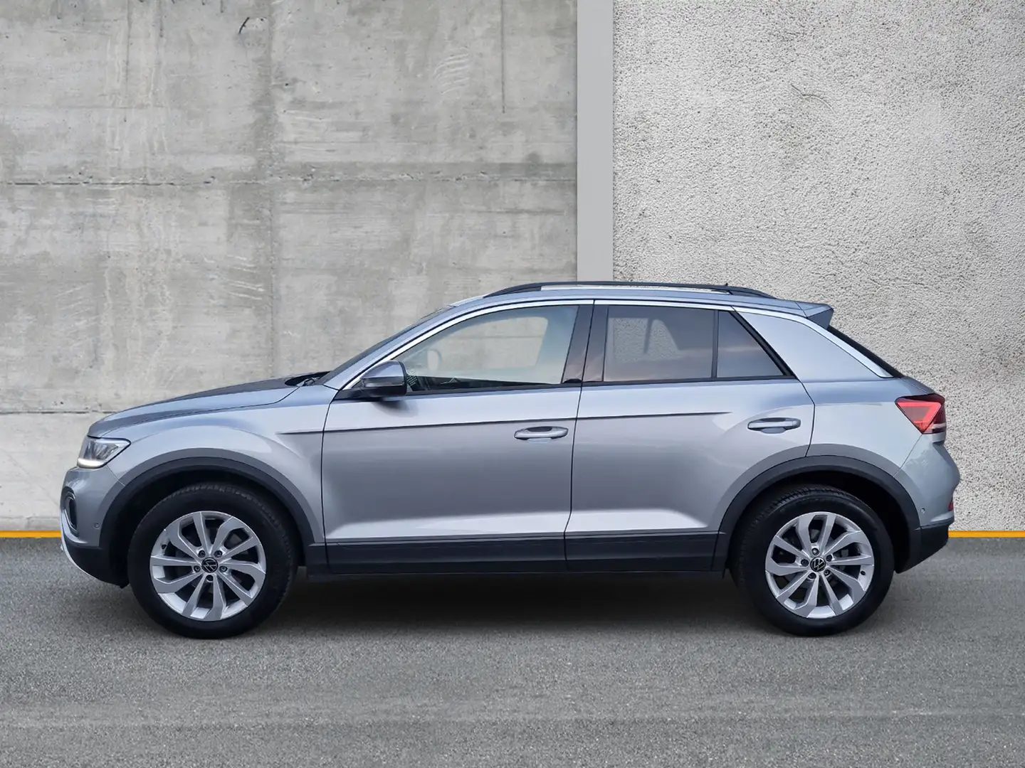 Volkswagen T-Roc 1.5 TSI DSG Life AHK LED ACC Grau - 2