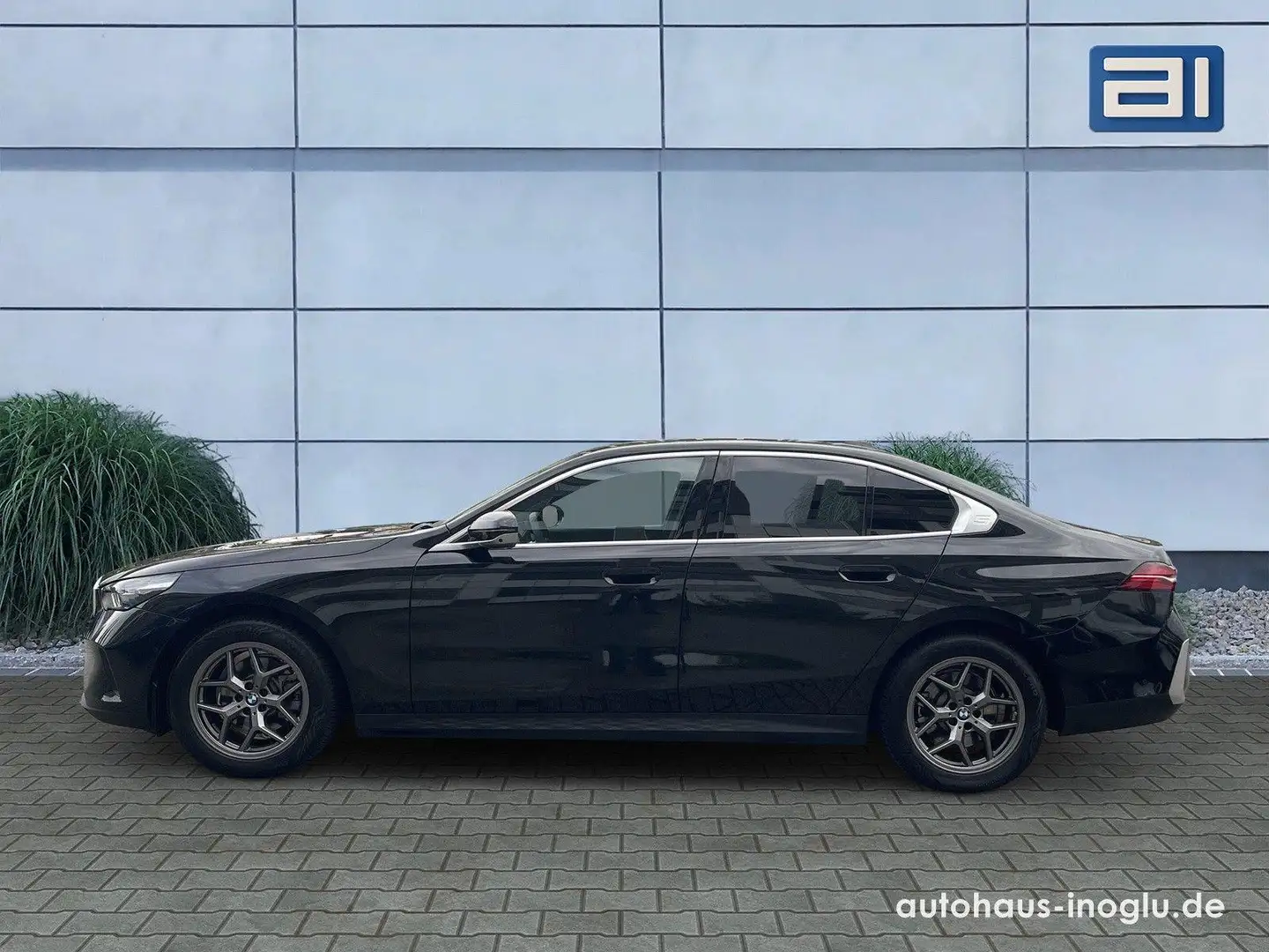 BMW 520 i A Live Cockpit Pro+SHZ+360° Kam+HUD+H&K+DAB Schwarz - 2