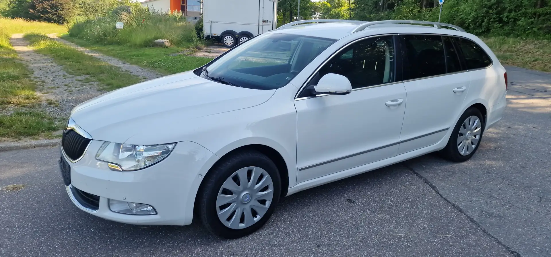 Skoda Superb Combi 1.8 TSI Ambition Blanco - 1