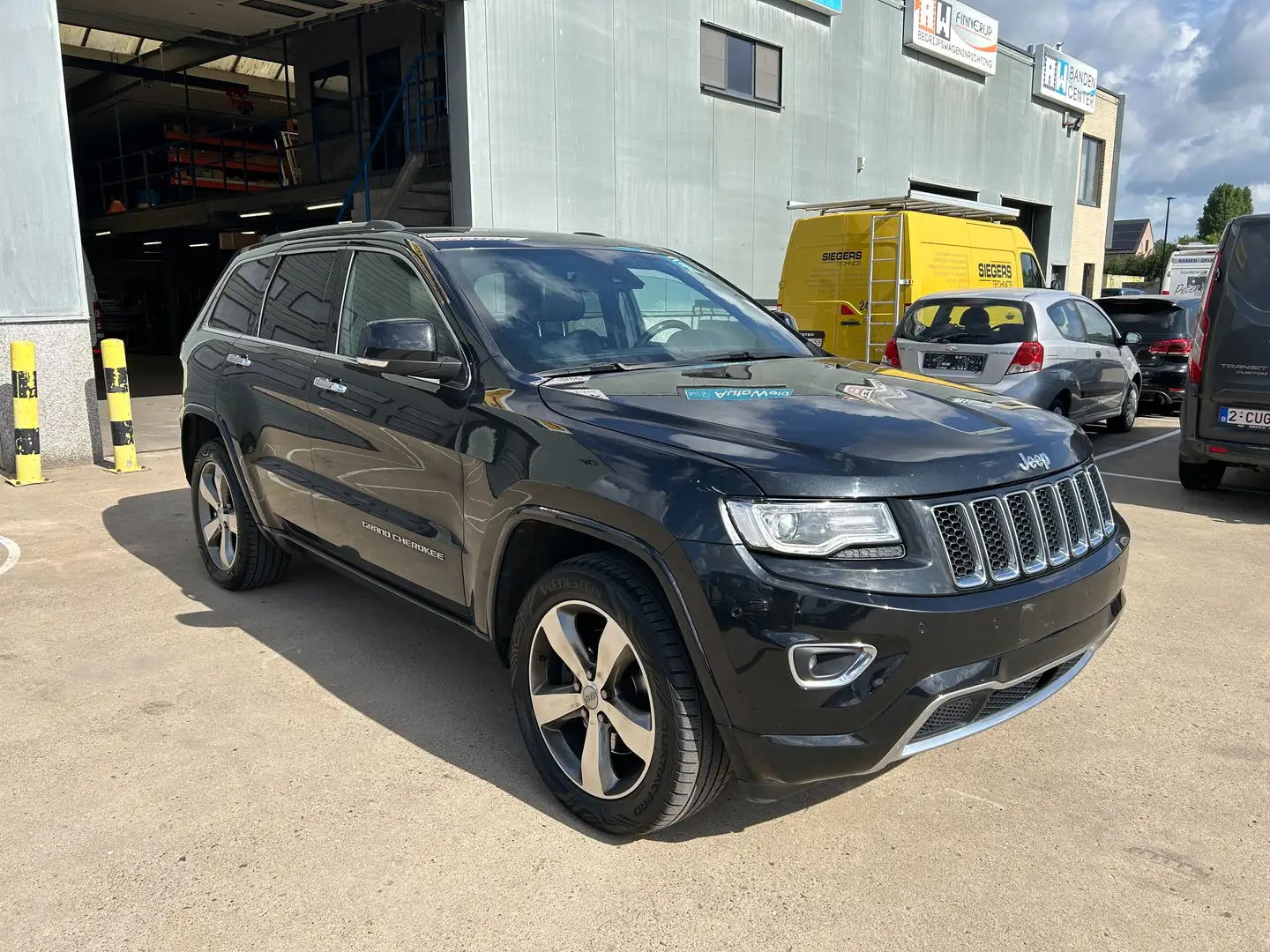 Jeep Grand Cherokee Grand Cherokee 3.0I Multijet Platinum Edition Zwart - 2