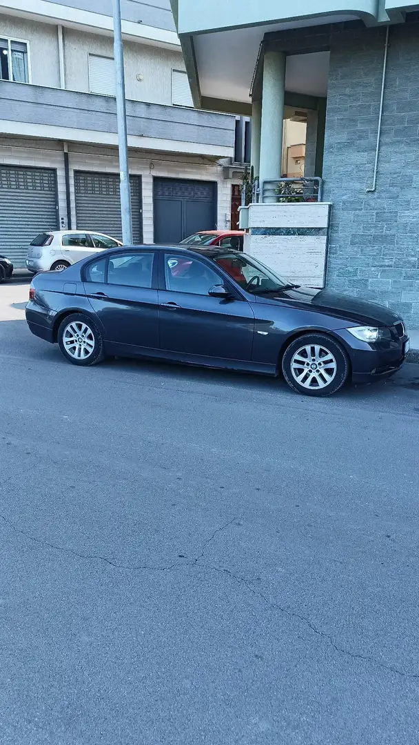 BMW 320 320i Attiva - 2