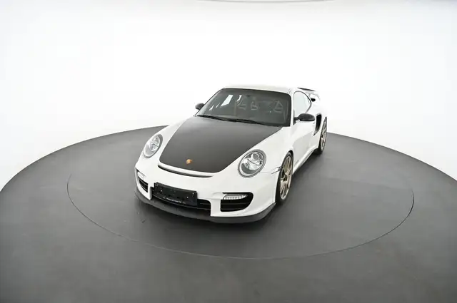 Porsche 911 view 11