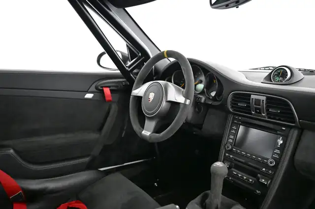 Porsche 911 view 20