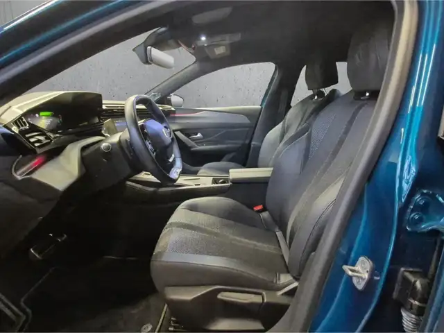 Peugeot 308 view 9