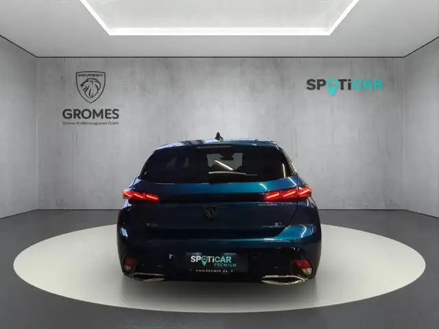 Peugeot 308 view 4