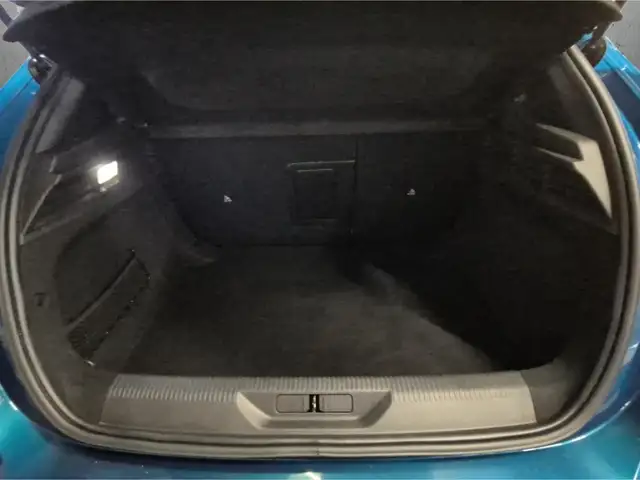 Peugeot 308 view 7