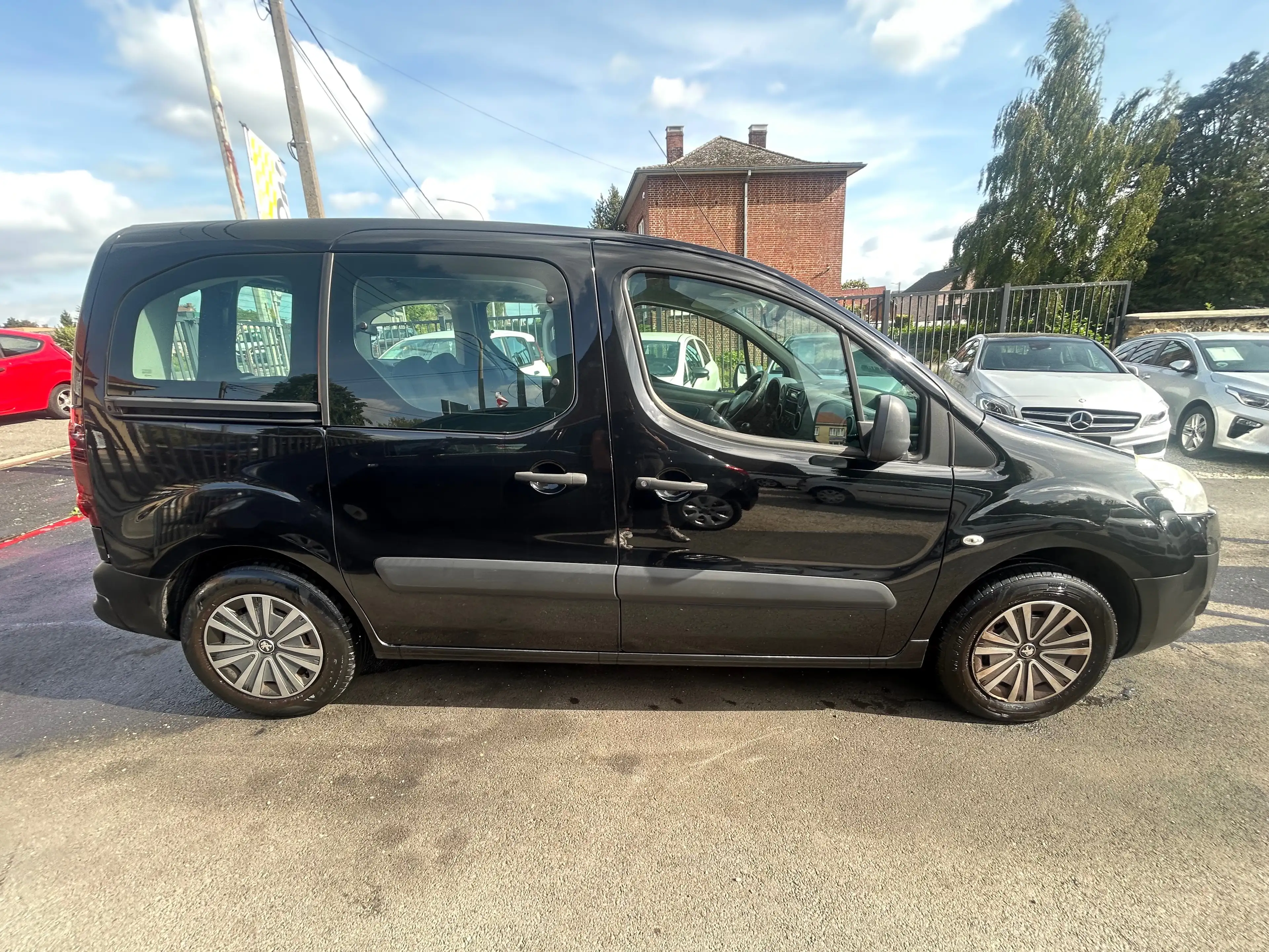 Peugeot Partner Tepee 1.6 HDi Access 1ER PROPRIETAIRE *** GARANTIE 12 MOIS *** — photo 4