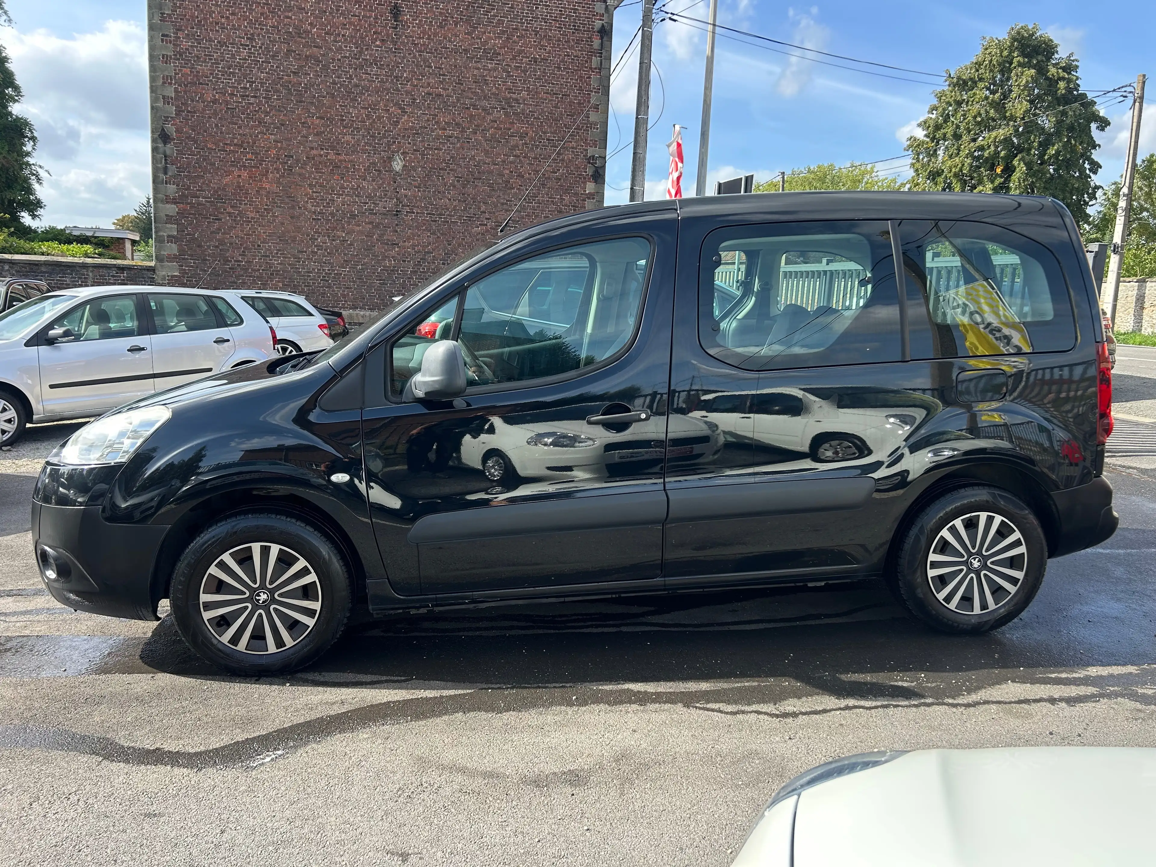 Peugeot Partner Tepee 1.6 HDi Access 1ER PROPRIETAIRE *** GARANTIE 12 MOIS *** — photo 8