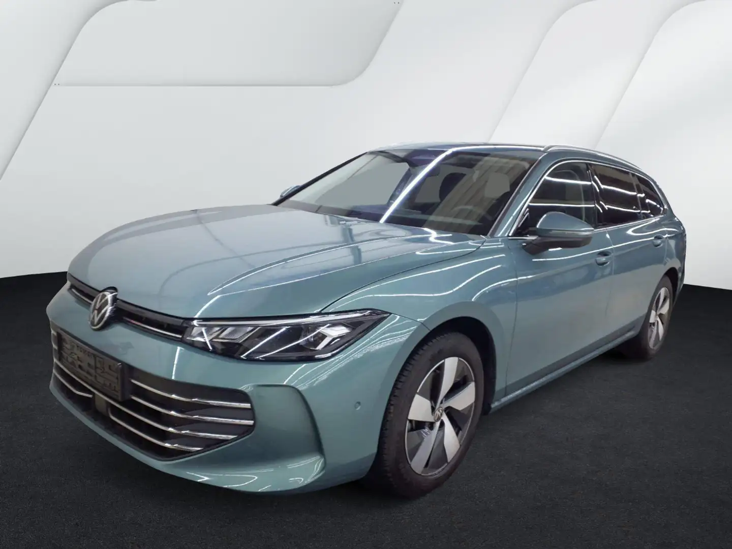 Volkswagen Passat Var. 1.5 eTSI Business DSG AHK*NAV*LED*RFK Grün - 2