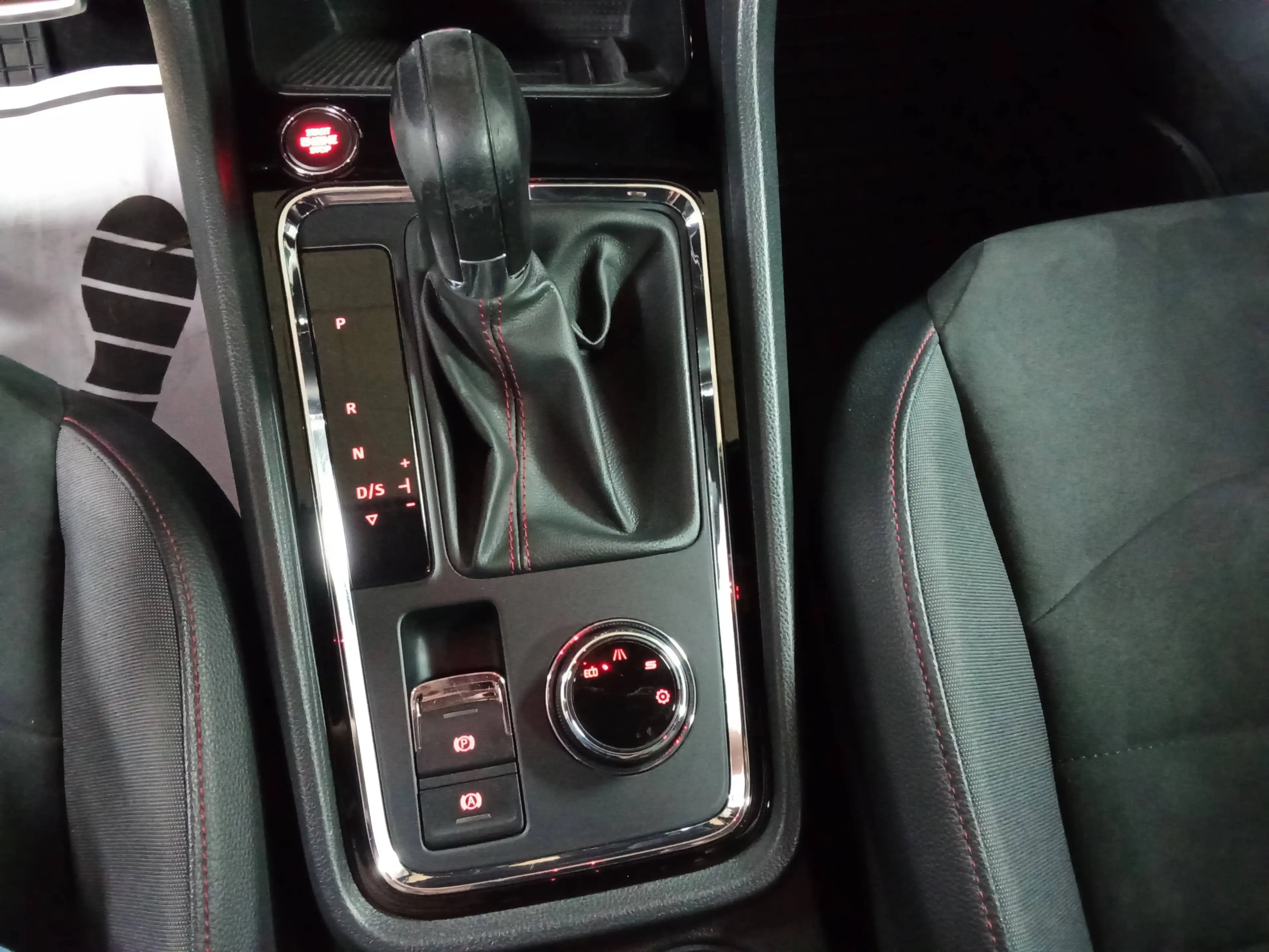 SEAT Ateca FR — photo 12