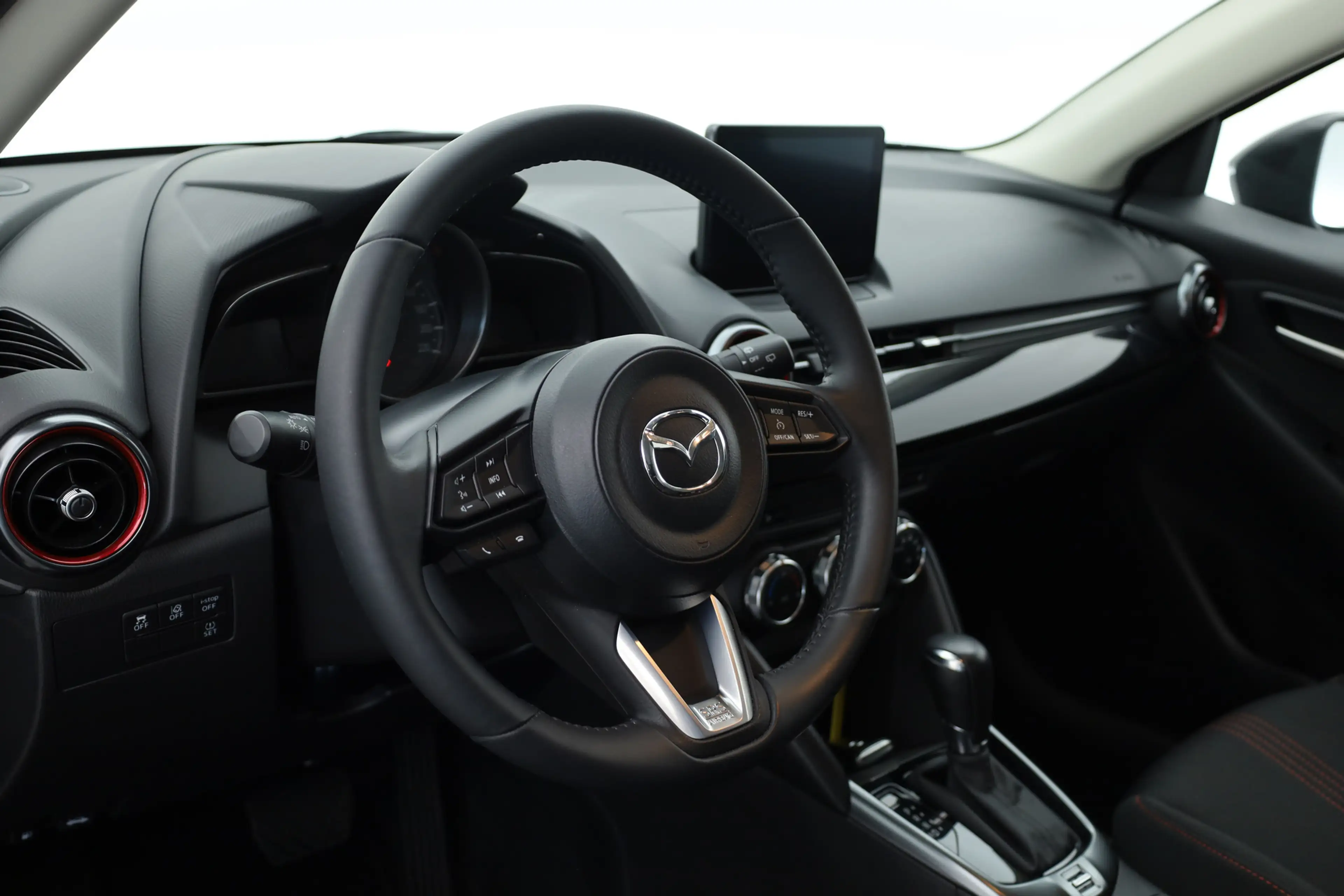 Mazda 2 1.5 SkyActiv-G 90 Homura | Rijklaar! | Navi by App — photo 5